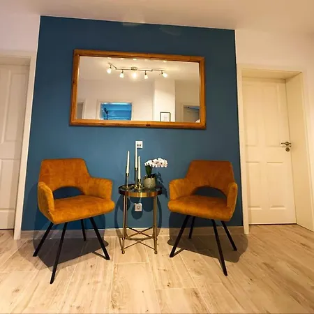 Apartment Ewinger Pomster